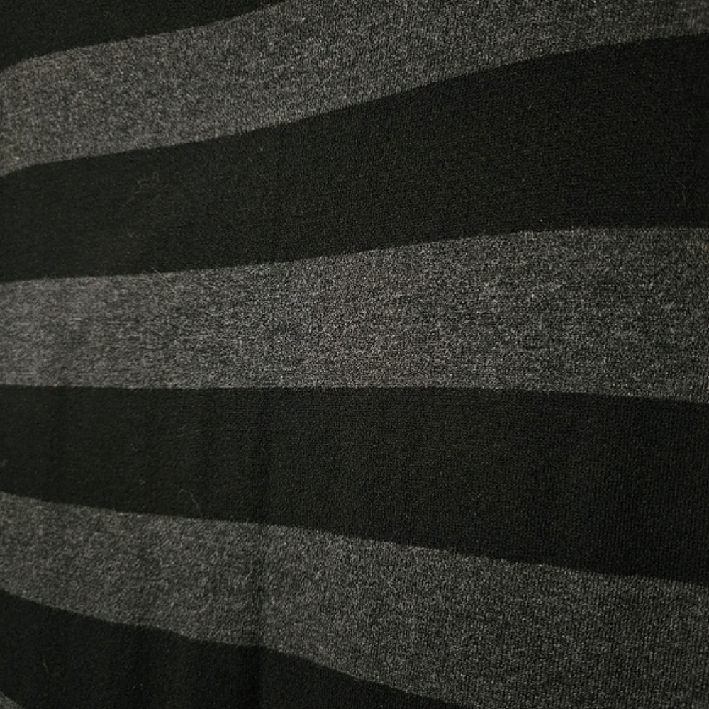 HP🎉 French Connection Black and Gray Striped Sweater Dress - Size 10 - Picture 6 of 11
